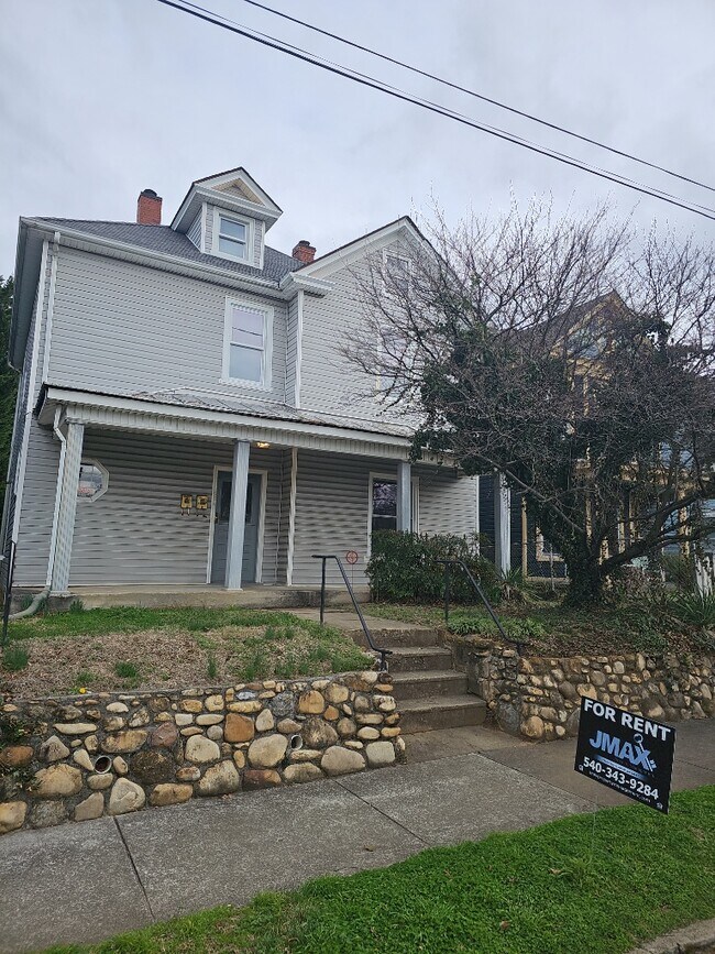 635 Mountain Ave SW Rentals in Roanoke, VA