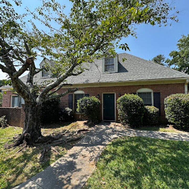 1436 Spring Mill Cove NE in Conyers, GA - Building Photo