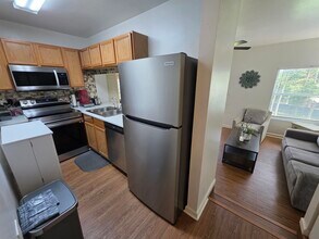 1660 Kay Ave in Tallahassee, FL - Building Photo - Building Photo