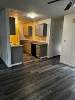 7422 Kelley Dr in Stockton, CA - Building Photo