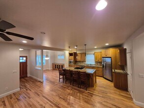 2451 NW High Lakes Loop in Bend, OR - Building Photo - Building Photo