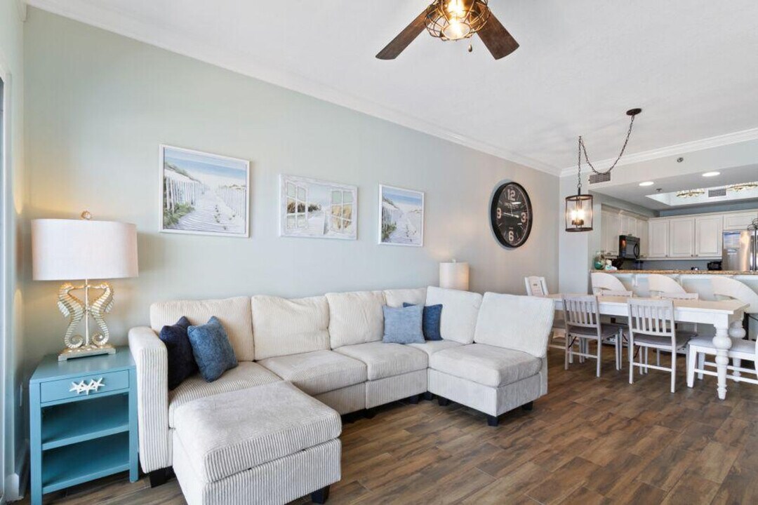 401 E Beach Blvd in Gulf Shores, AL - Foto de edificio