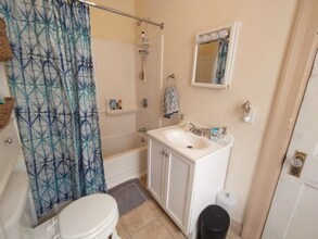 319 Friendship St-Unit -1st floor in Providence, RI - Building Photo - Building Photo