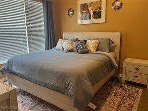 1405 Tiffany Ln in Naples, FL - Foto de edificio - Building Photo