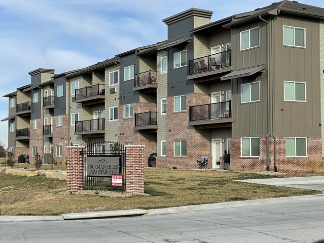 Hickman Hills Apartments in Roca, NE - Building Photo - Building Photo