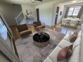 155 Salmon Brook Dr in Glastonbury, CT - Building Photo