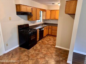 1580 Guilford Cove in Horn Lake, MS - Foto de edificio - Building Photo