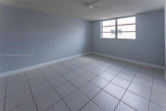 410 NW 68th Ave, Unit 205 in Plantation, FL - Building Photo - Building Photo