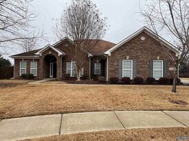 2275 Towne Park Dr SW in Huntsville, AL - Building Photo