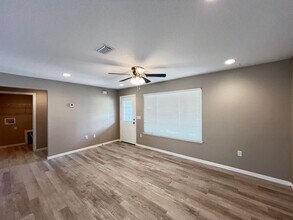 8 Fisher Loop Course in Ocklawaha, FL - Building Photo - Building Photo