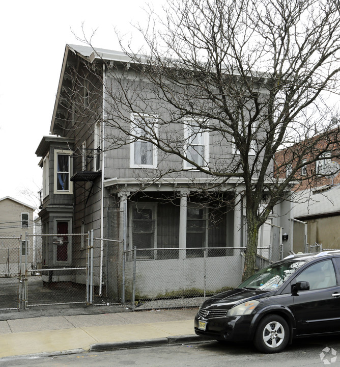 276 Broadway in Paterson, NJ - Foto de edificio