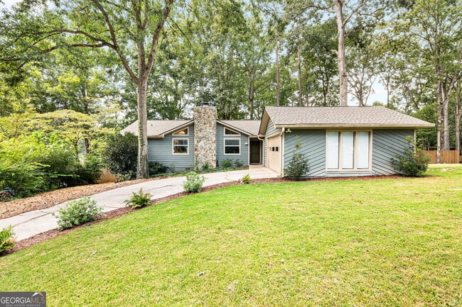 property at 2076 Lake Ridge Terrace