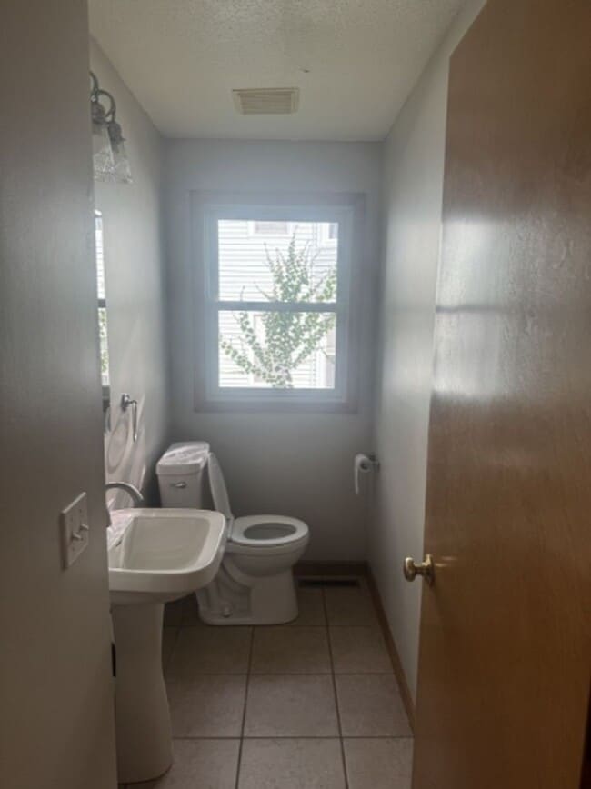 41-43-43 Lawe St in Springfield, MA - Building Photo - Building Photo