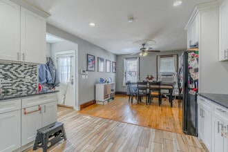 416 E 6th Ave in Roselle, NJ - Building Photo - Building Photo