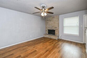 2017 Paisley Dr in Arlington, TX - Building Photo - Building Photo