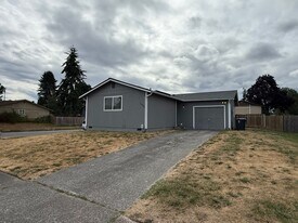 1002 S 94th St in Tacoma, WA - Building Photo