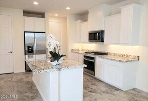 1912 E Rosemary Dr in Chandler, AZ - Building Photo