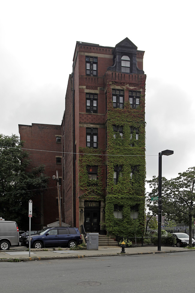 119 Berkeley St in Boston, MA - Building Photo - Building Photo