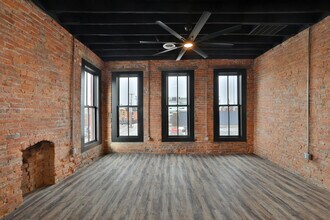 515 E Mound St, Unit 360 S. Washington in Columbus, OH - Building Photo - Building Photo