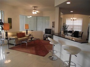 20240 Burnside Pl-Unit -1603 in Estero, FL - Foto de edificio - Building Photo