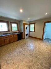98 Alpine St, Unit 2 in Cambridge, MA - Building Photo - Building Photo