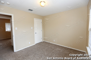 5518 Justin Cove in San Antonio, TX - Foto de edificio - Building Photo