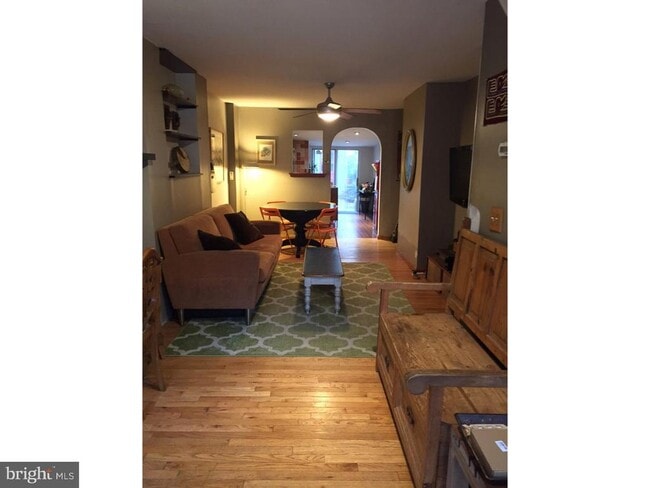 1354 E Columbia Ave in Philadelphia, PA - Building Photo - Building Photo