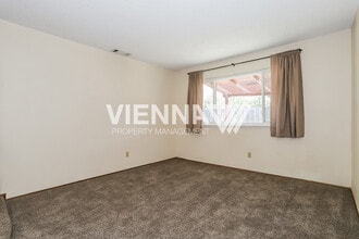 6118 Burntwood Way in Citrus Heights, CA - Building Photo - Building Photo