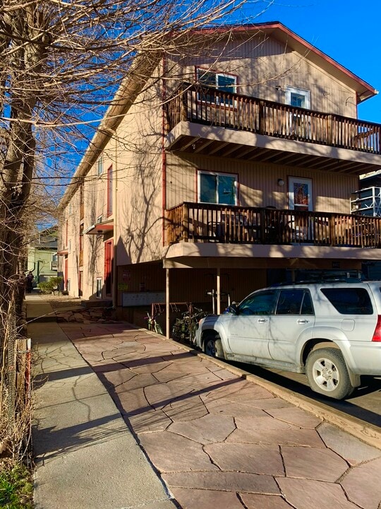 1937 Goss St in Boulder, CO - Building Photo