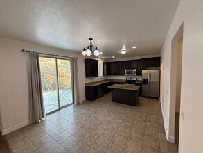 1888 Woodview Dr W in Lehi, UT - Building Photo - Building Photo