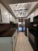 3538 Spanish Villa Dr in Dayton, OH - Building Photo - Building Photo