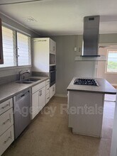 1533 Pualele Pl in Honolulu, HI - Building Photo - Building Photo