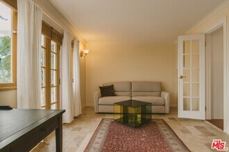 8296 Presson Pl in Los Angeles, CA - Building Photo - Building Photo