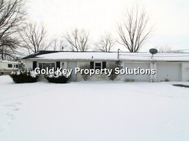 9801 S Rinker St in Muncie, IN - Building Photo