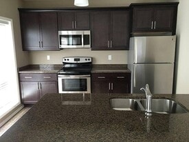 919 W Windom St, Unit 2BR