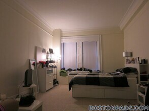 62 Boylston St, Unit 203 in Boston, MA - Building Photo - Building Photo