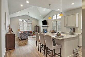 4706 S Cottage Ln in Pleasant Prairie, WI - Building Photo - Building Photo