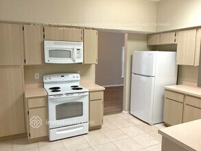 11320 Georgetown Cir in Tampa, FL - Foto de edificio - Building Photo