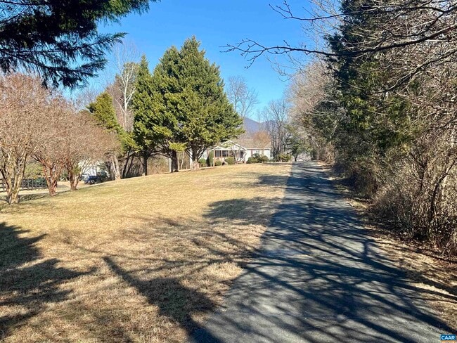 4678 Garth Rd in Crozet, VA - Building Photo - Building Photo