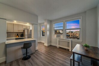 4247 Locust St in Philadelphia, PA - Building Photo - Building Photo
