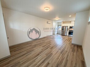 4742 Fanno Rdg Ln NE in Hayesville, OR - Building Photo - Building Photo