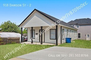 918 Dawson St in San Antonio, TX - Building Photo