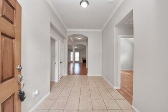8719 Sailing Dr in Humble, TX - Building Photo - Building Photo
