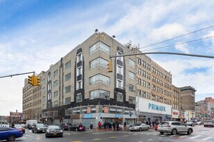 162-24 Jamaica Ave in Jamaica, NY - Building Photo