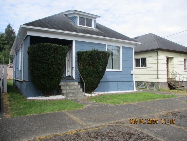 621 Monroe St in Hoquiam, WA - Building Photo - Building Photo