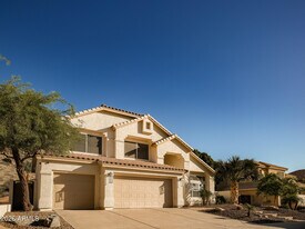 2024 E Granite View Dr in Phoenix, AZ - Building Photo
