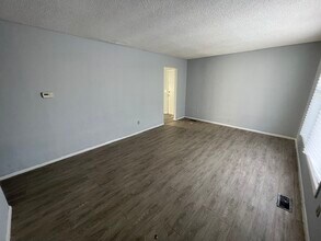 924 Blue Ridge Dr in Danville, IL - Building Photo - Building Photo