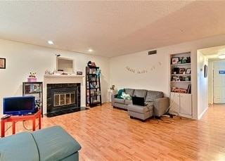 2401 Leon St, Unit 106 in Austin, TX - Building Photo - Building Photo