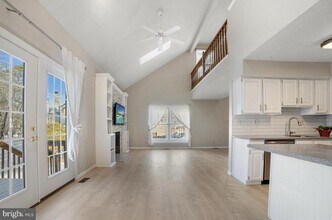 105 Berkshire Way in Evesham, NJ - Building Photo - Building Photo