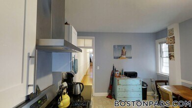 200 Harvard St, Unit 2 in Cambridge, MA - Building Photo - Building Photo